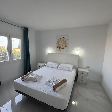 Diana 8 Personas * Calpe