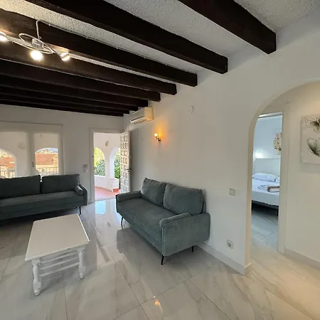 Diana 8 Personas Villa